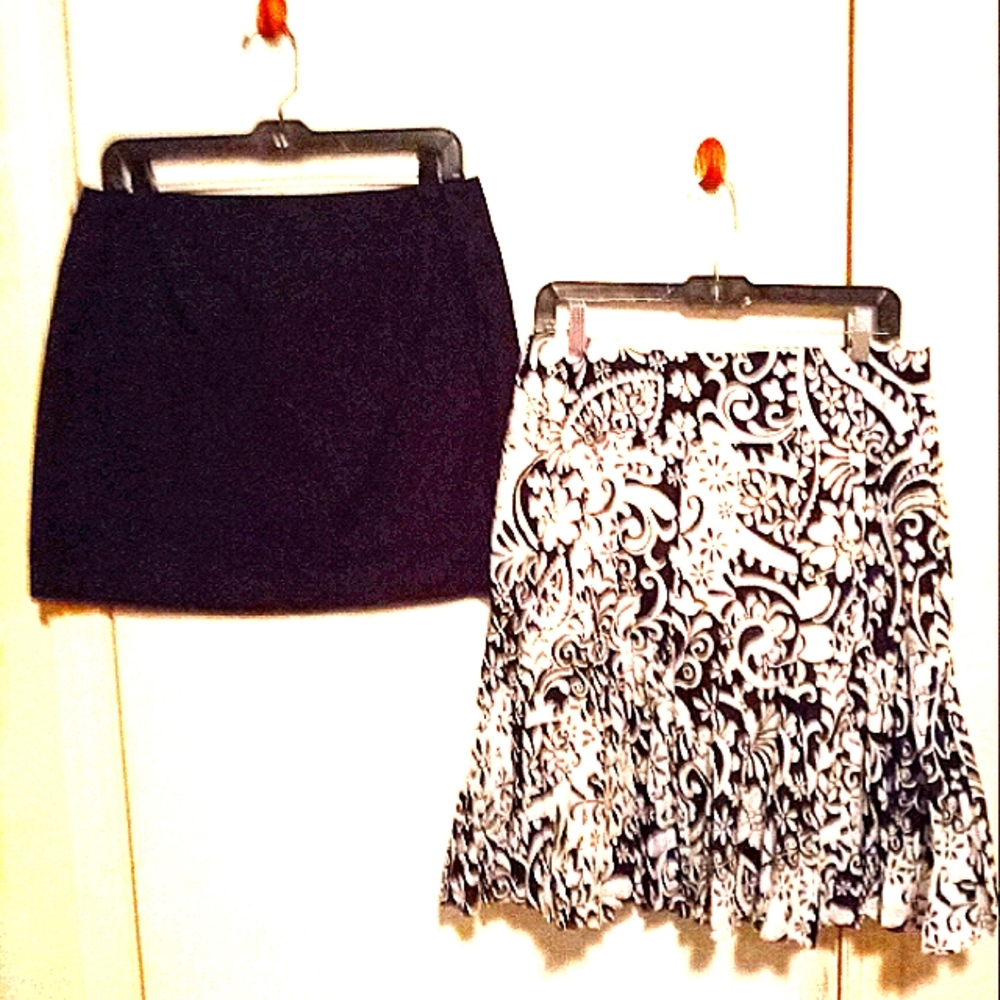 3/$10- 2 Ladies Skirts